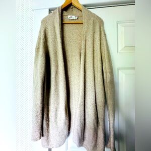 Vineyard Vines Women’s open front sweater - Size XL